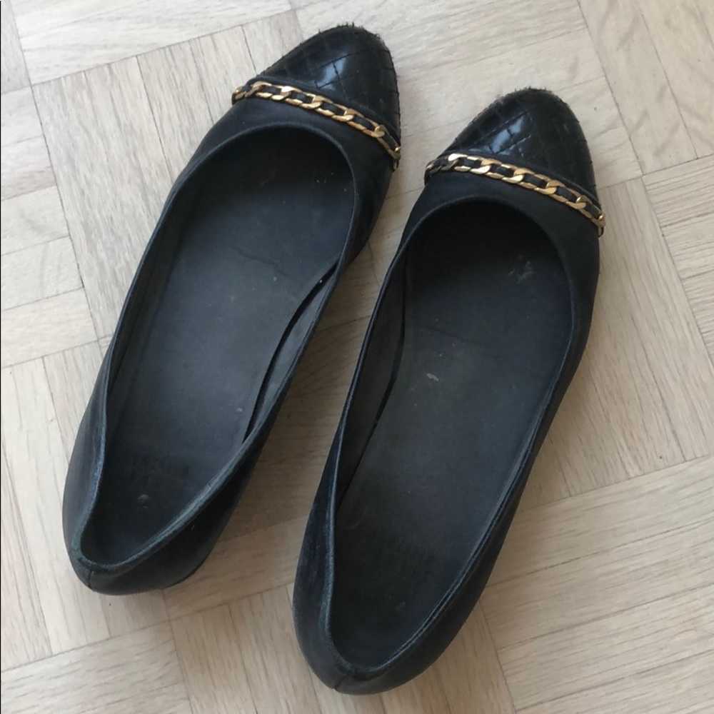 Stuart Weitzman Black Chain Leather Flats Size 37